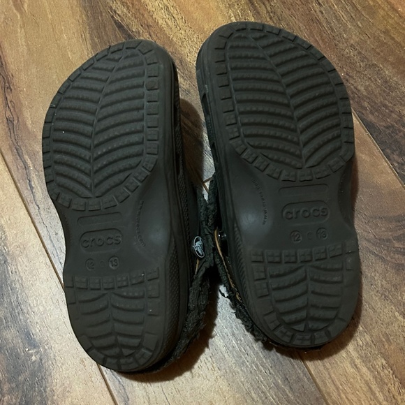Crocs Boys Classic Brown Clog Size 12 - Picture 2 of 2